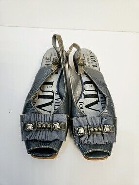 Un Tour En Ville Slingback Flats Size 6.5 Peep Toe Patent Leather Shoes
